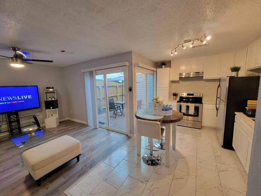 Spacious N Cozy 3 Bedroom // 15 Min From Downtown 휴스턴 외부 사진