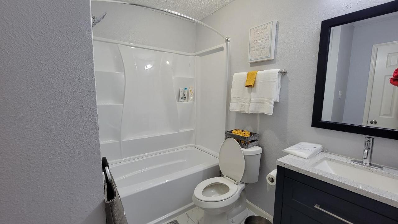 Spacious N Cozy 3 Bedroom // 15 Min From Downtown 휴스턴 외부 사진